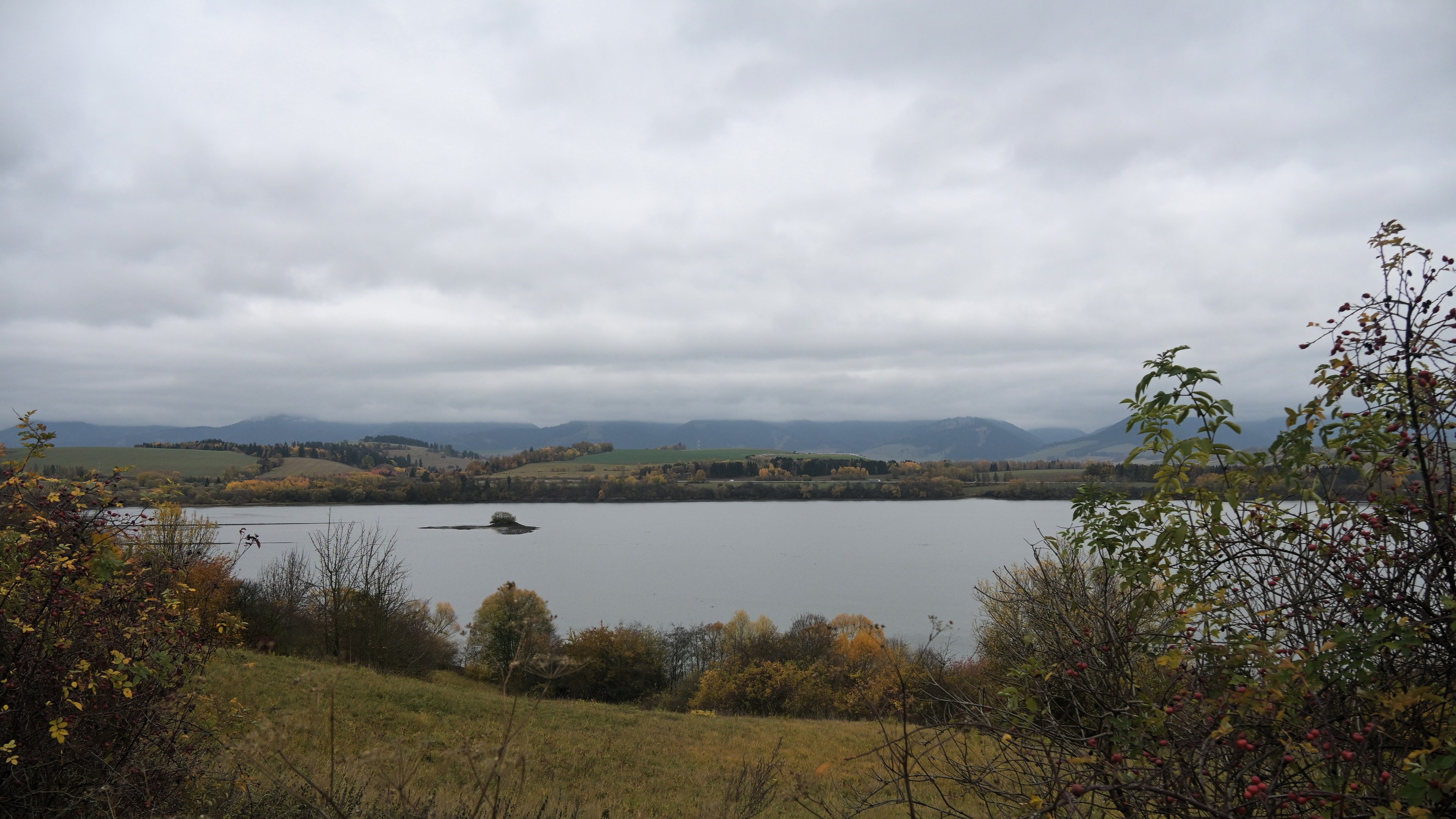VVN Bešeňová - zarybnenie pstruhom potočným 30.10.2026