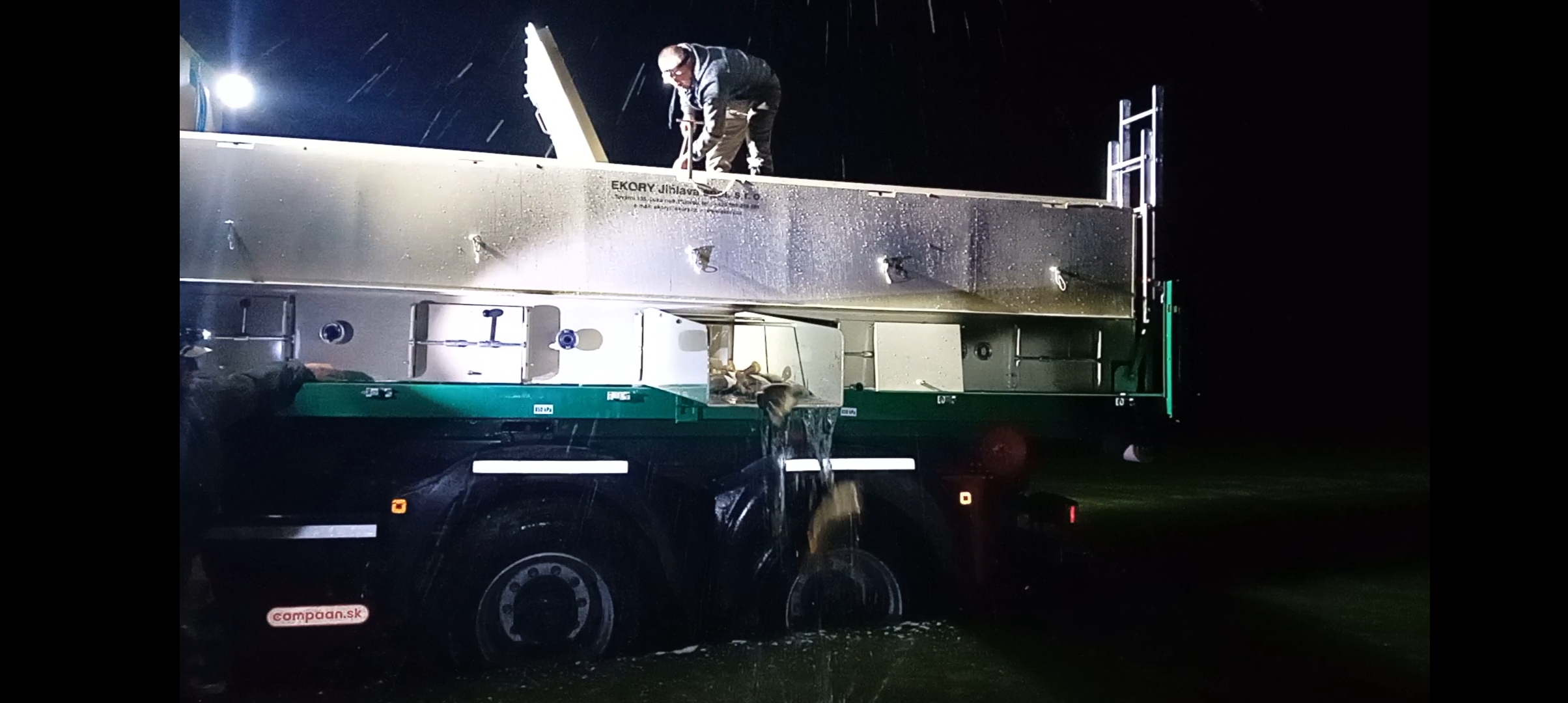 nDyJiCR127Yd4Mc2uprbdMyPtYTRJT-metaU2NyZWVuc2hvdF8yMDI1MTAxNV8yMzQxMDNfR2FsbGVyeS5qcGc=-