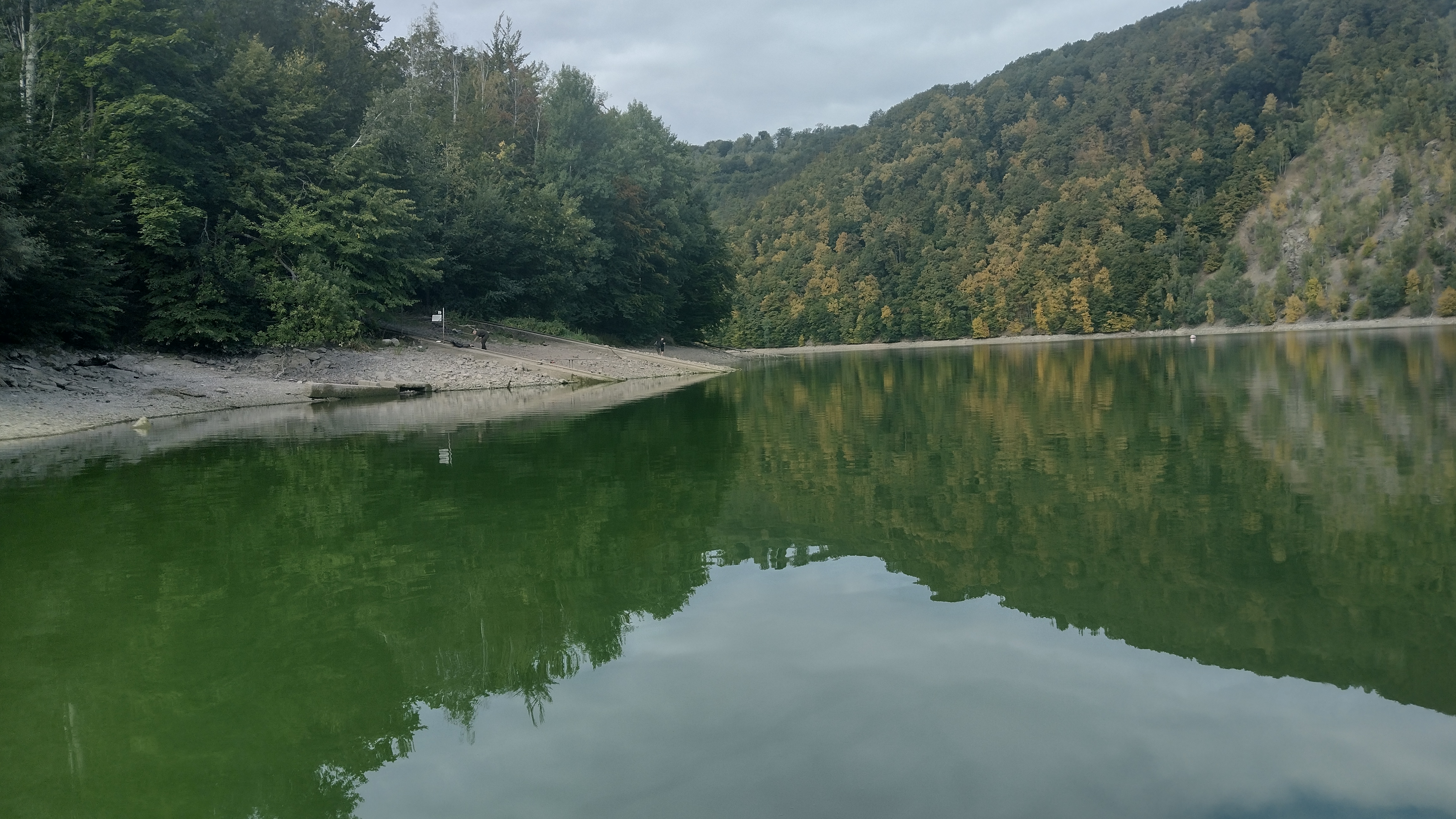 voda v stĺpci chýbala približne 1,7m.